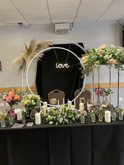 images/event-flowers/slider/event-flowers-3-kireth-ai.jpeg