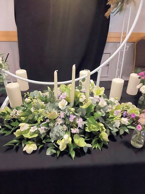 images/event-flowers/slider/event-flowers-5-kireth-ai.jpeg